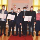 Veliko Gradište: Zahvalnice medicinarima za borbu protiv korone 14
