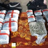 Uhapšena dvojica kod kojih je nađeno 18 paketa marihuane 6