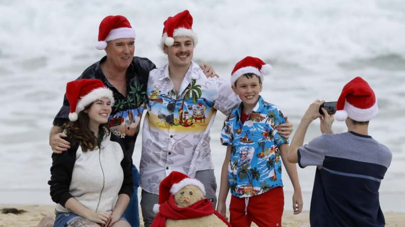 Korona virus na plažama u Sidneju, država spora 1