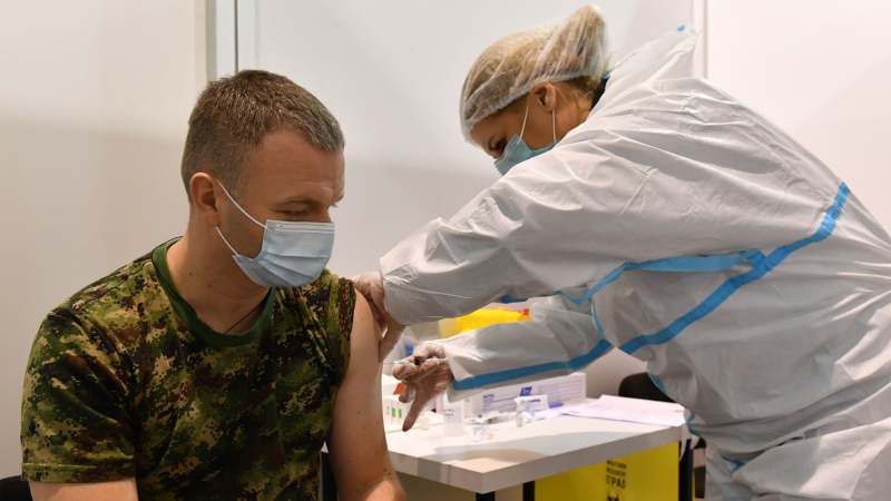 Ministarstvo negira da bilo ko pritiska vojsku da se vakciniše protiv korone 1