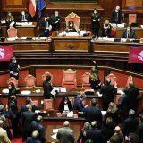 Italijanskom premijeru izglasano poverenje u Senatu 7