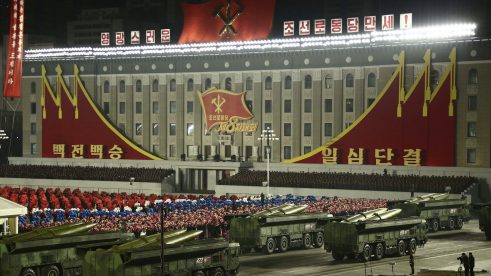 Vojna parada za kraj kongresa Radničke partije Severne Koreje (FOTO) 4