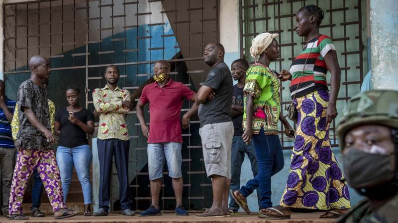 Predsednik Centralnoafričke Republike Tuadera pobedio u prvom krugu izbora 1