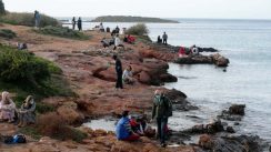 Warm weather in Athens Vruć talas u Grčkoj: 28 stepeni, Grci masovno na plažama (FOTO) 2