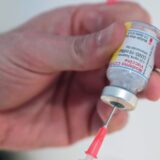 Švedska prekida vakcinisanje Modernom mlađih od 30 godina 4