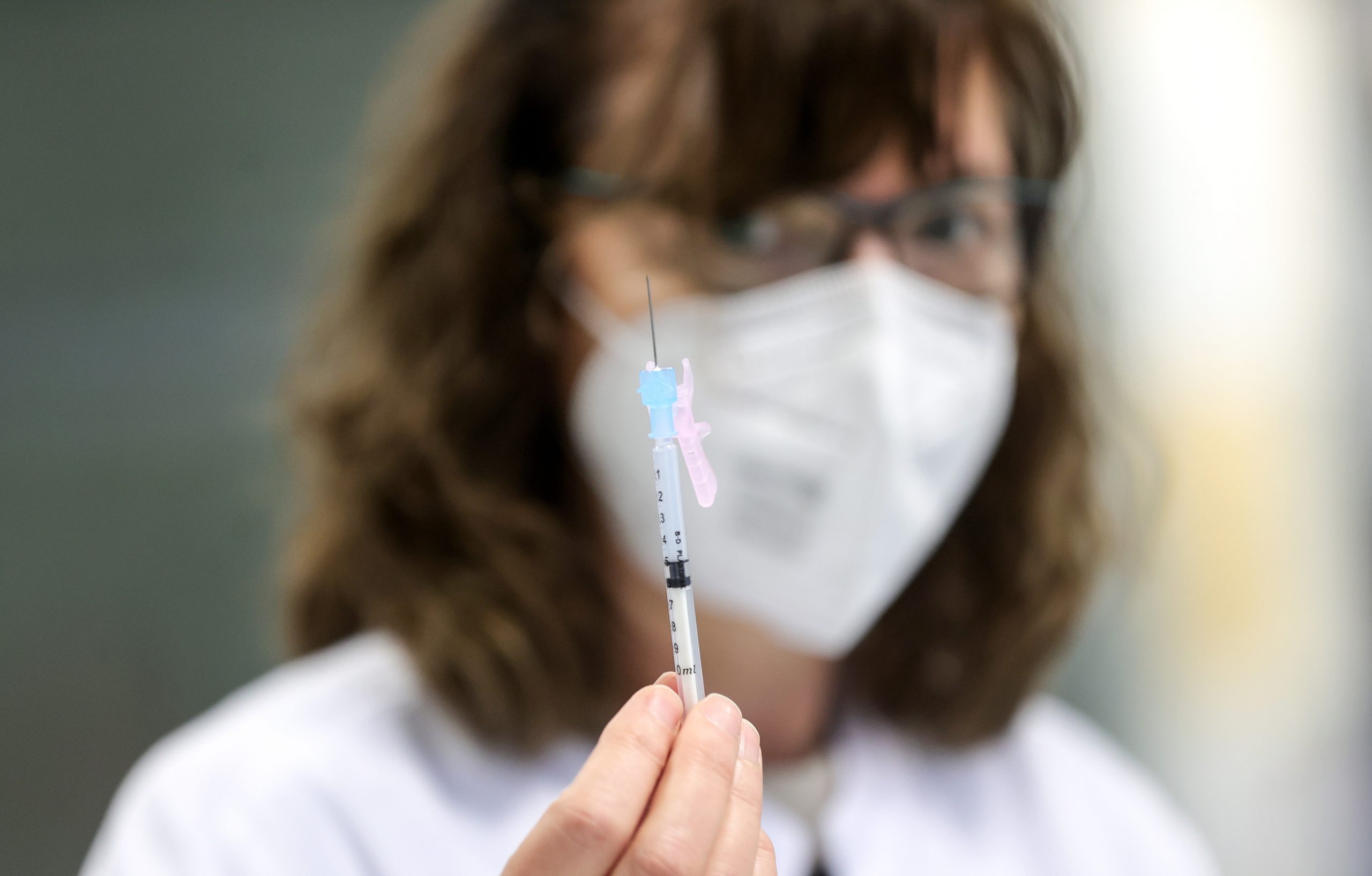 Dom zdravlja u Kragujevcu: Vakcinisano više od 1.000 nepokretnih građana 1