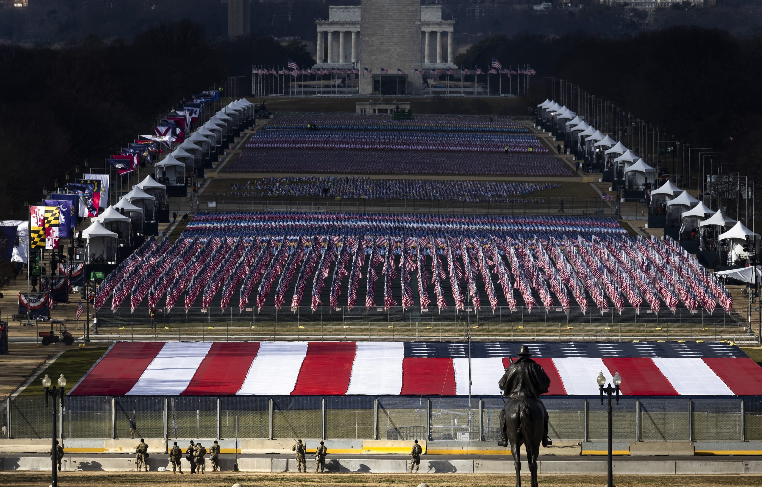 Bajden i Haris odaće poštu za 400.000 Amerikanaca preminulih od kovida 19 1