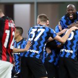 Preokret, crveni karton i penal u milanskom derbiju 9