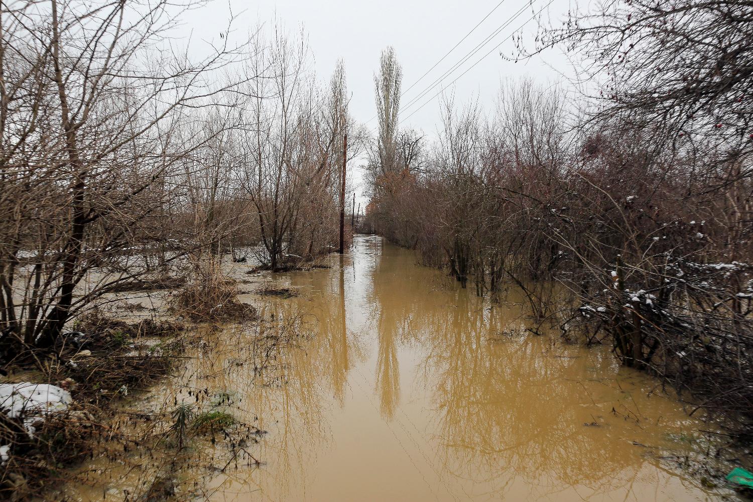 Vanredna situacija u više opština na jugu, evakuisane 34 osobe iz poplavljenih područja (FOTO) 6