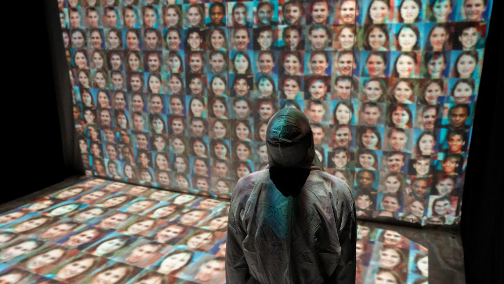 Digitalno-vizuelni haiku sa elementima VR 1