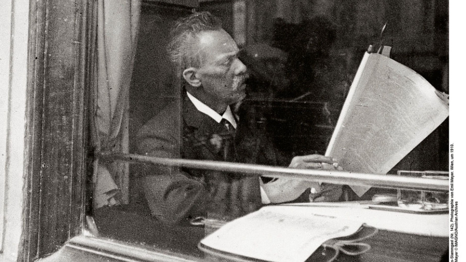 Paralelni univerzum kulture, umetnosti i zabave 1