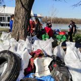 Aktivisti Ne davimo Beograd očistili deo keja kod Kule Nebojša 15