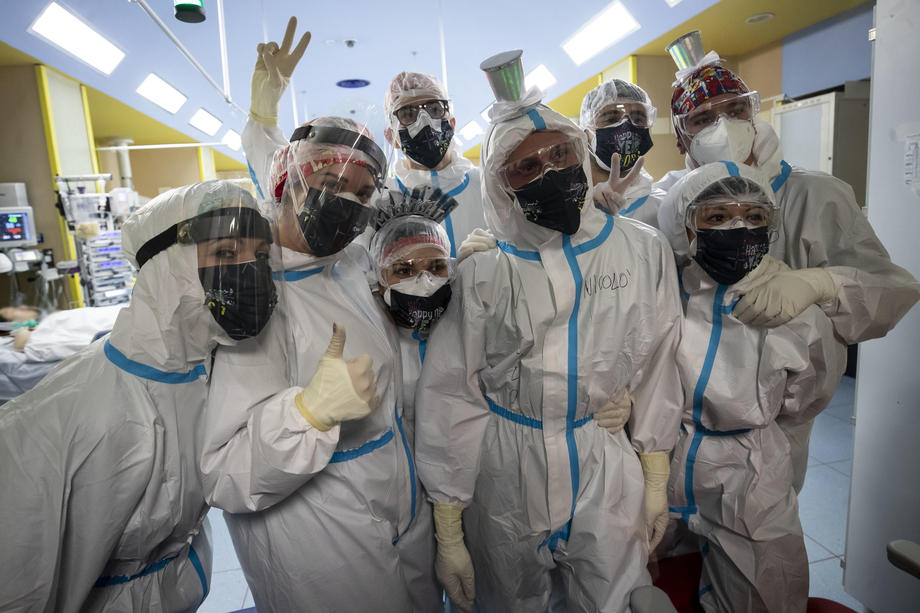 Građani Srbije tokom pandemije prinuđeni da odlaze kod privatnih lekara (VIDEO) 4