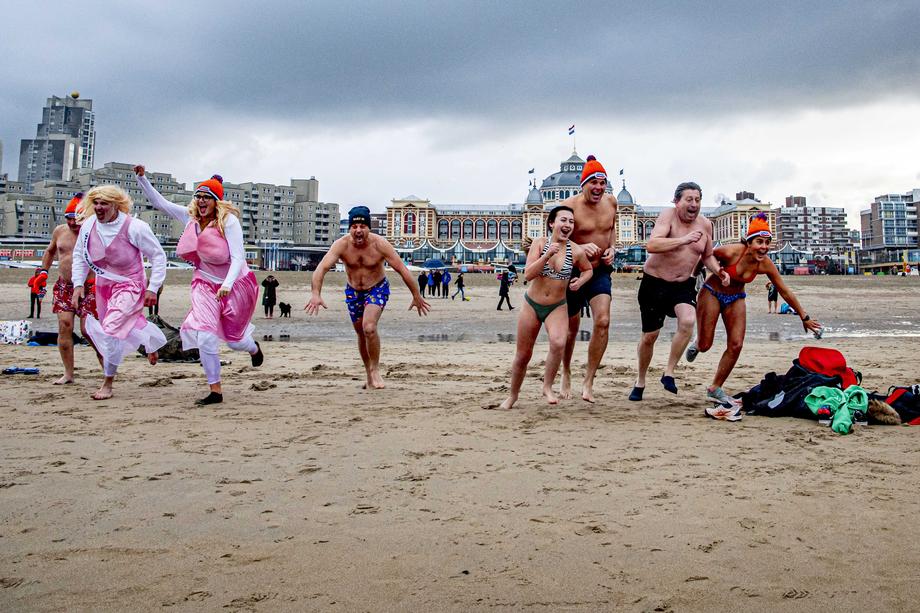 Kako je protekao prvi dan 2021. godine u svetu (FOTO) 4 Kako je protekao prvi dan 2021. godine u svetu (FOTO) 4