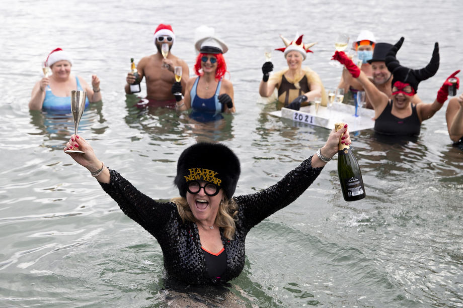 Kako je protekao prvi dan 2021. godine u svetu (FOTO) 5 Kako je protekao prvi dan 2021. godine u svetu (FOTO) 5