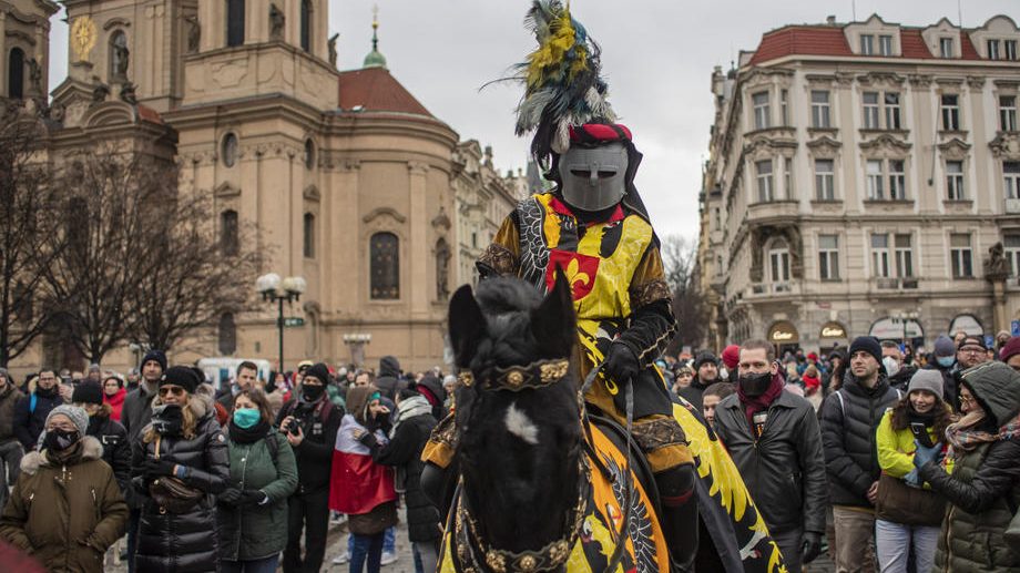 Više od 2.000 Čeha protestuje u Pragu protiv sanitarnih mera 1