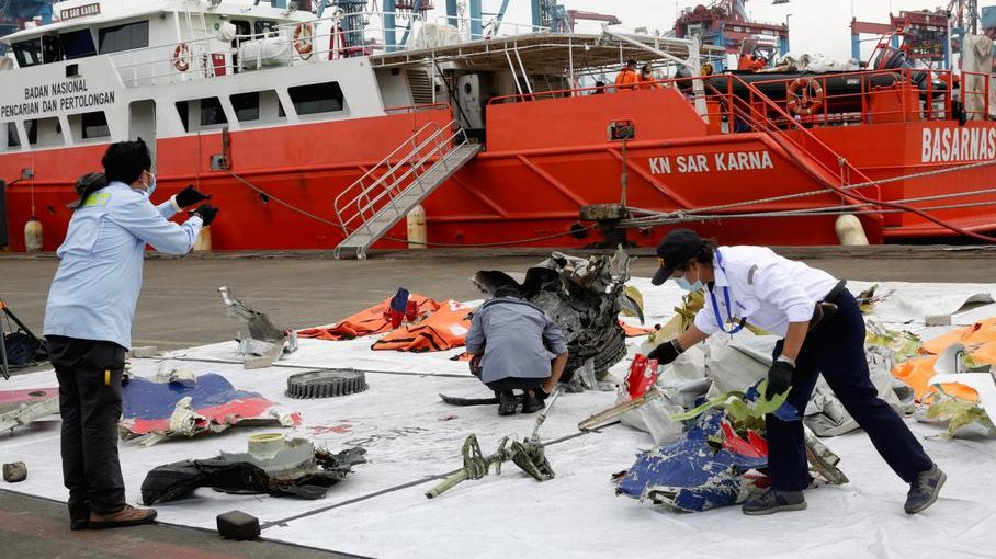 Pronađena crna kutija indonežanskog putničkog aviona 1