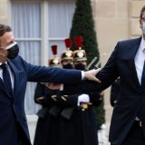 Vučić ekonomskim povlasticama pokušava da "smekša" Makrona 13