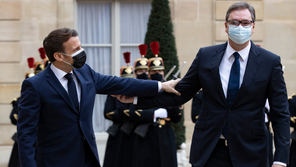 Vučić ekonomskim povlasticama pokušava da "smekša" Makrona 1