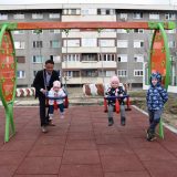 Izgradnju modernog dečijeg igrališta „Crvenkapa“ u Boru pomogla Serbia Zijin Copper 10