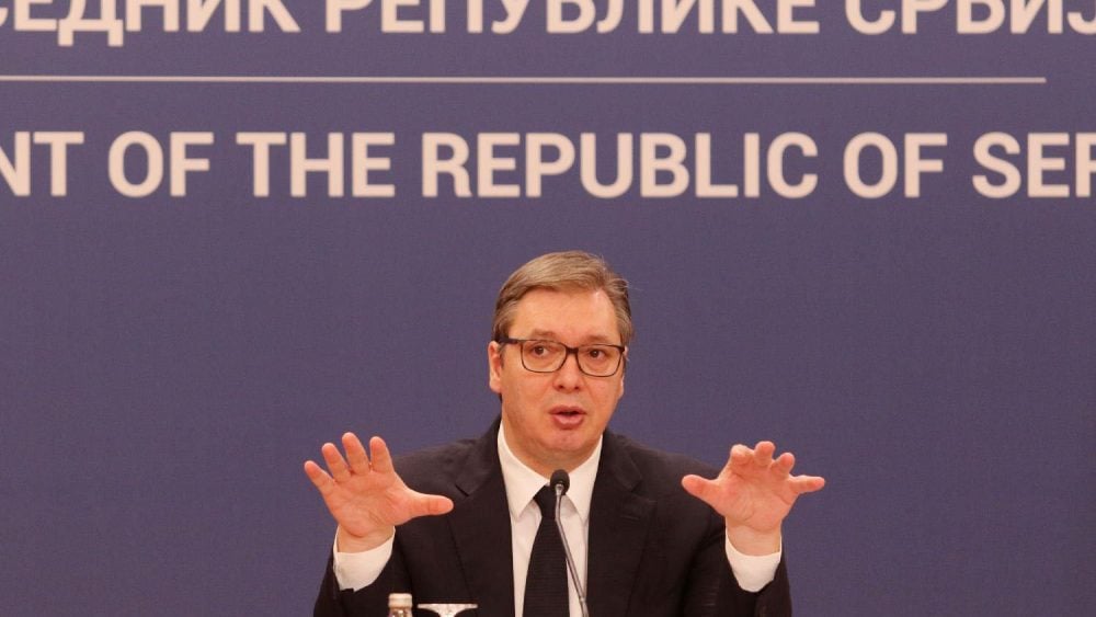 Vučić o opoziciji kao "mafijaškim kelnerima i klovnovima" 1