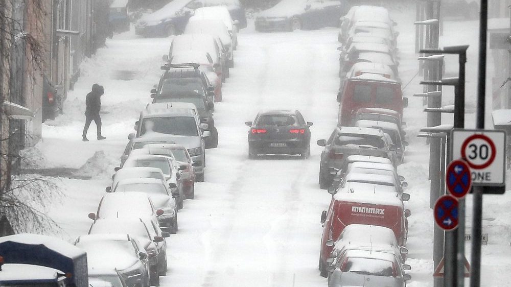 Snežna oluja zahvatila Nemačku, 28 povređenih u saobraćajnim nesrećama 1