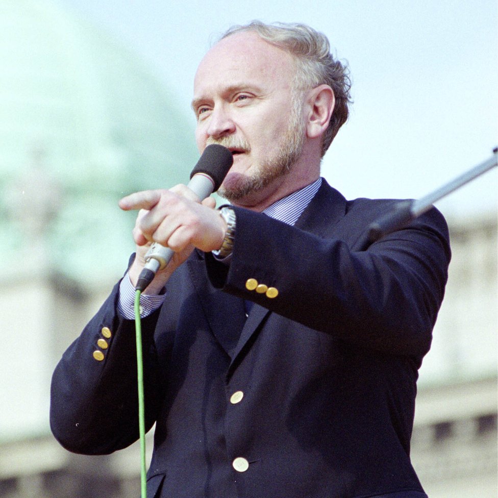 Korać na mitingu, 6. oktobar 2000. godine, Beograd