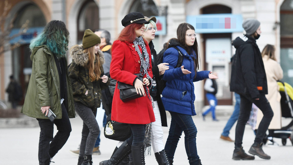 Još 4.091 novooboleli, 17 preminulih, 176 na respiratorima 1