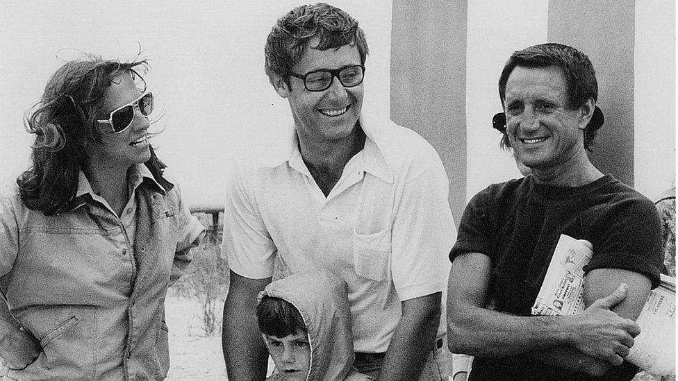 The Benchleys in the set of Jaws, seen alongside the actor Roy Scheider