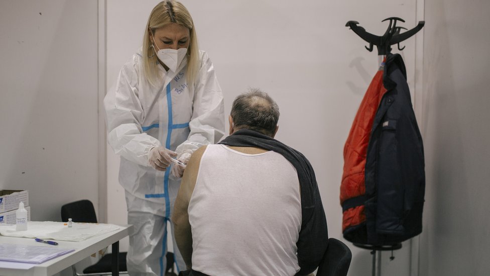 Korona virus: Broj zaraženih u Srbiji i dalje visok, u svetu više od 103 miliona obolelih 4 Srbija