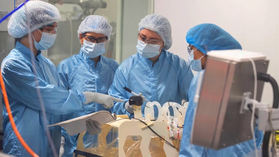 Korona virus i vakcinacija: Možete li da prenesete Kovid-19 ako ste vakcinisani 5 Covid doctors comparing results