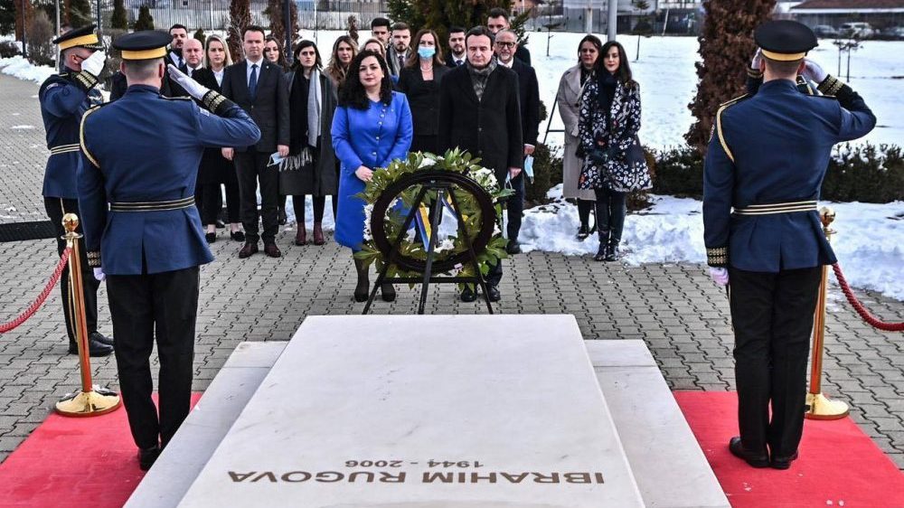 Na Kosovu se danas obeležava 13. godišnjica od samoproglašenja nezavisnosti 1