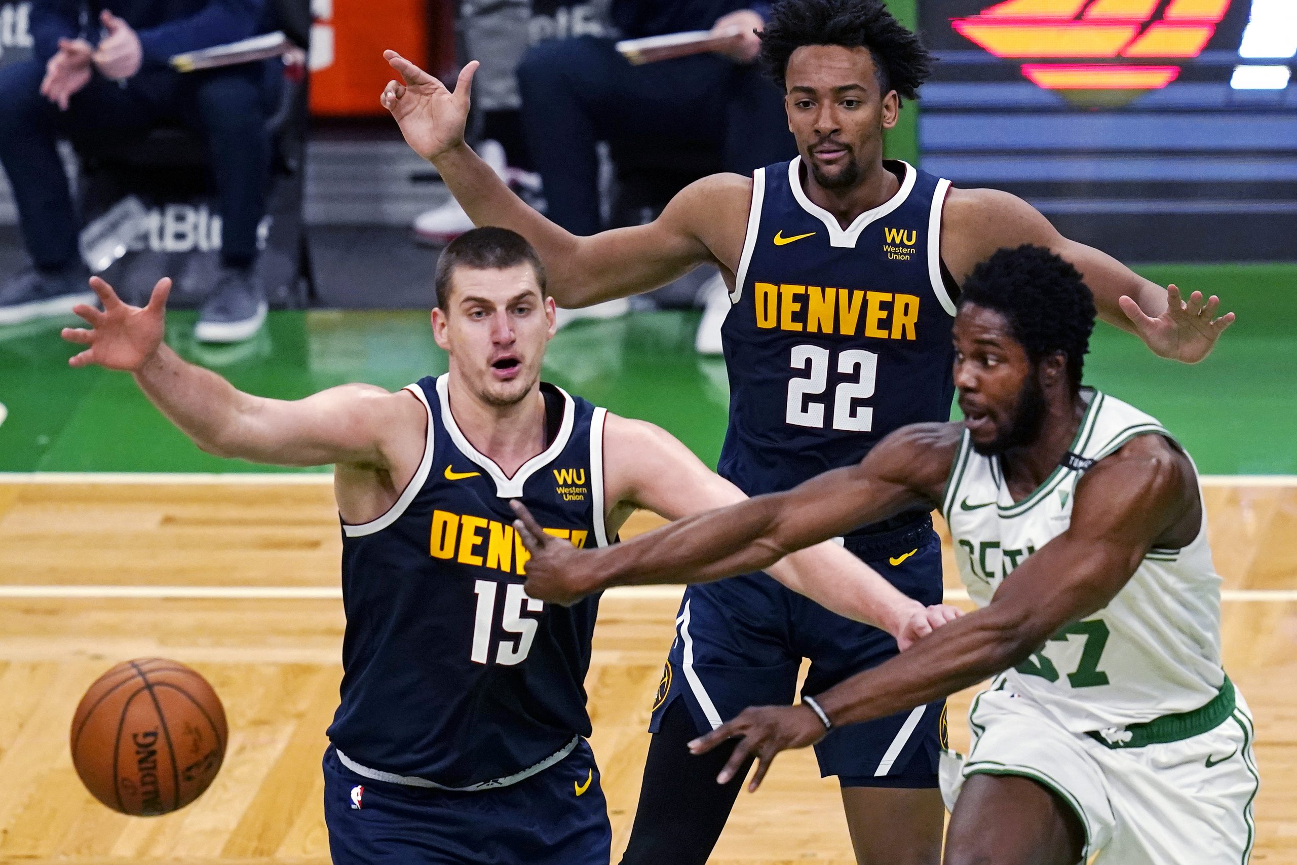 Jokić postigao 43 poena u porazu Denvera od Bostona 1