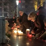Građani Srbije i regiona i večeras pale sveće za Balaševića (FOTO, VIDEO) 5