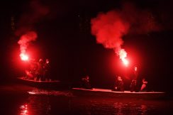 OPROSTAJ OD DJORDJA BALASEVICA U NOVOM SADU Na novosadskom keju večeras „Noć kad je Đole preplivao Dunav“ (FOTO) 17