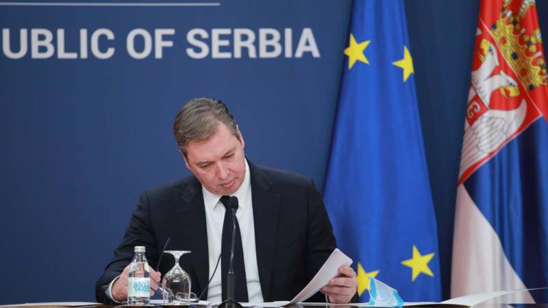 Vučić: Tobož nezavisni mediji imaju istu naslovnu stranu sa Miškovićem, vraćaju nas u prošlost 1