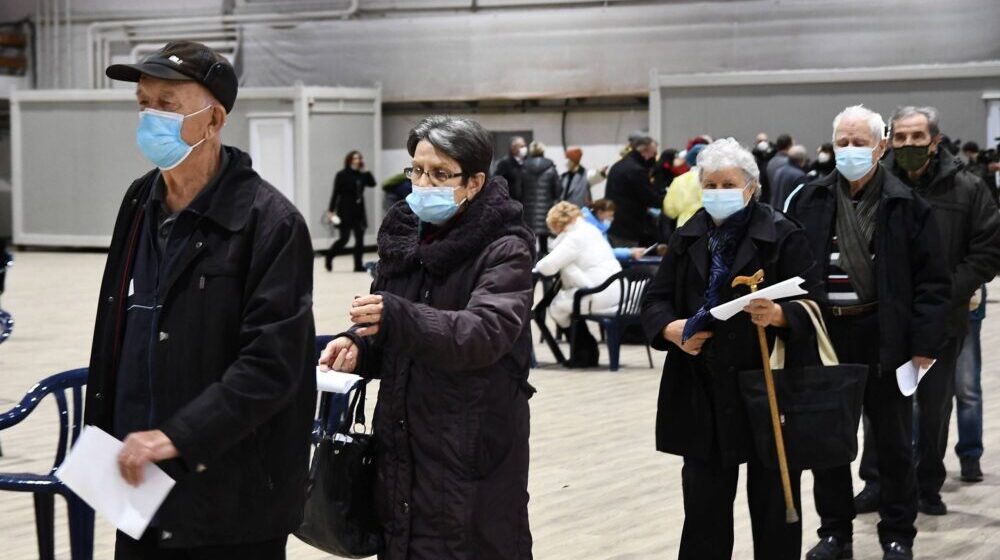 RTS: Na vakcinaciju čeka 71.000 prijavljenih građana 1