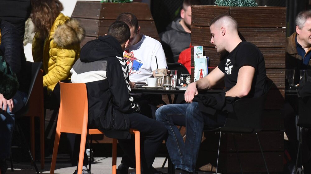 Još 1.968 novoobolelih, 14 preminulih, 126 na respiratorima 1