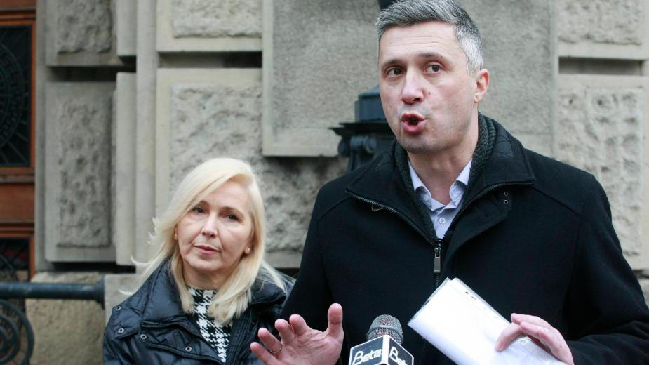 Dveri: Mere pomoći Vlade Srbije neselektivne i nepravedne 1