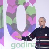 Čovek koji donosi dobrotu i svetlost u kuće onih koje su svi zaboravili 13