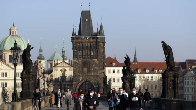 Predsednik Češke traži odobrenje za vakcinu Sputnjik V 1