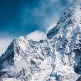 Strahuje se da je 150 ljudi poginulo pri obrušavanju glečera sa Himalaja 8