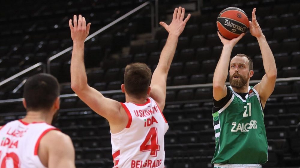 Crvena zvezda sa dva gostovanja startuje u Evroligi 1