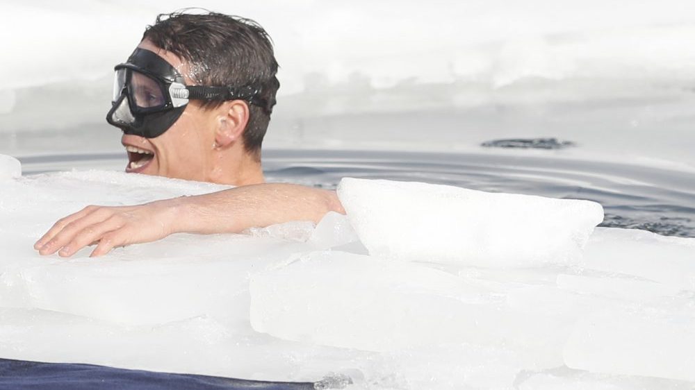 Čeh postavio svetski rekord u ronjenju pod ledom na dah 1