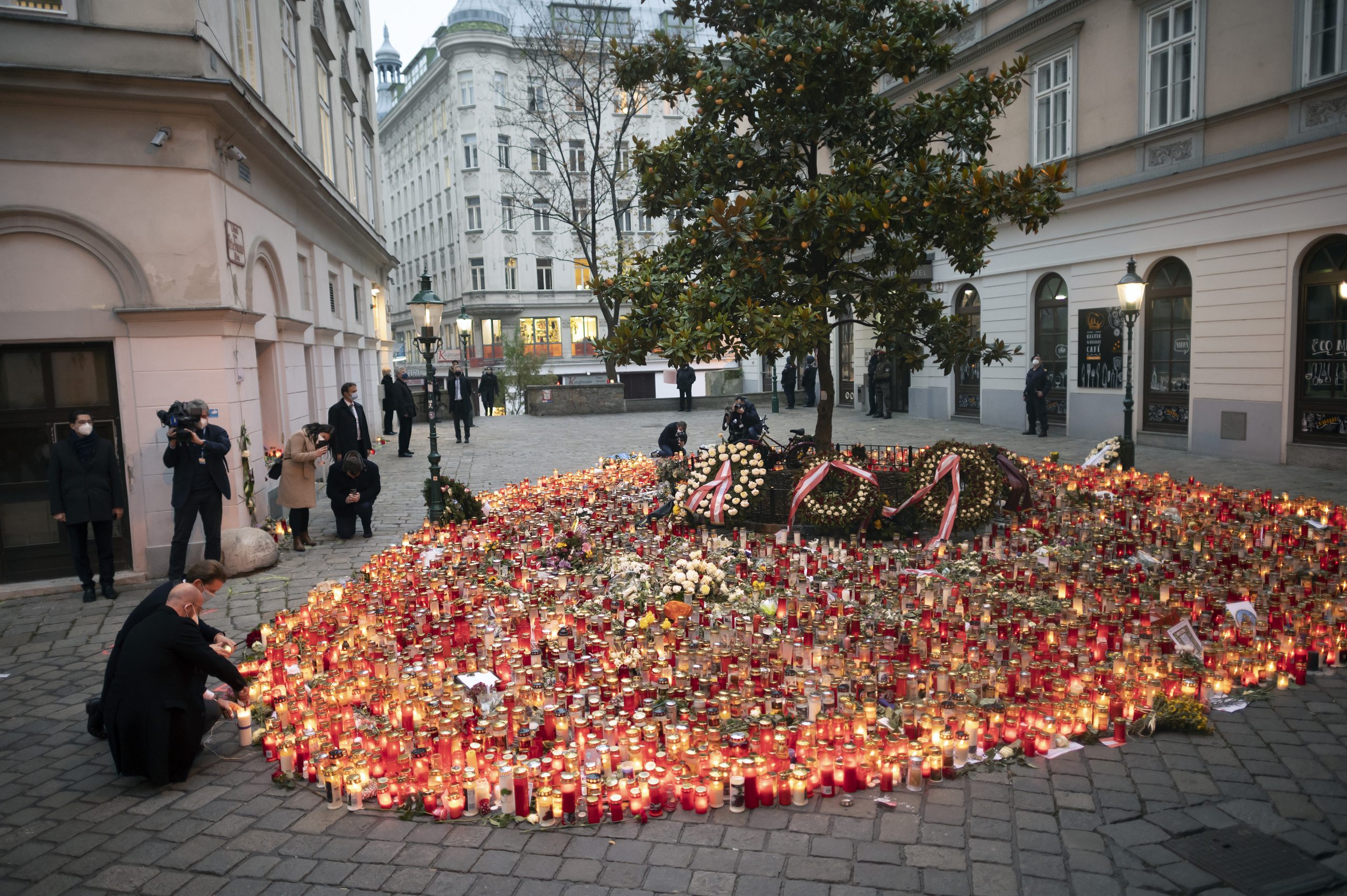 Porodice žrtava terorističkog napada u Beču tuže državu 1