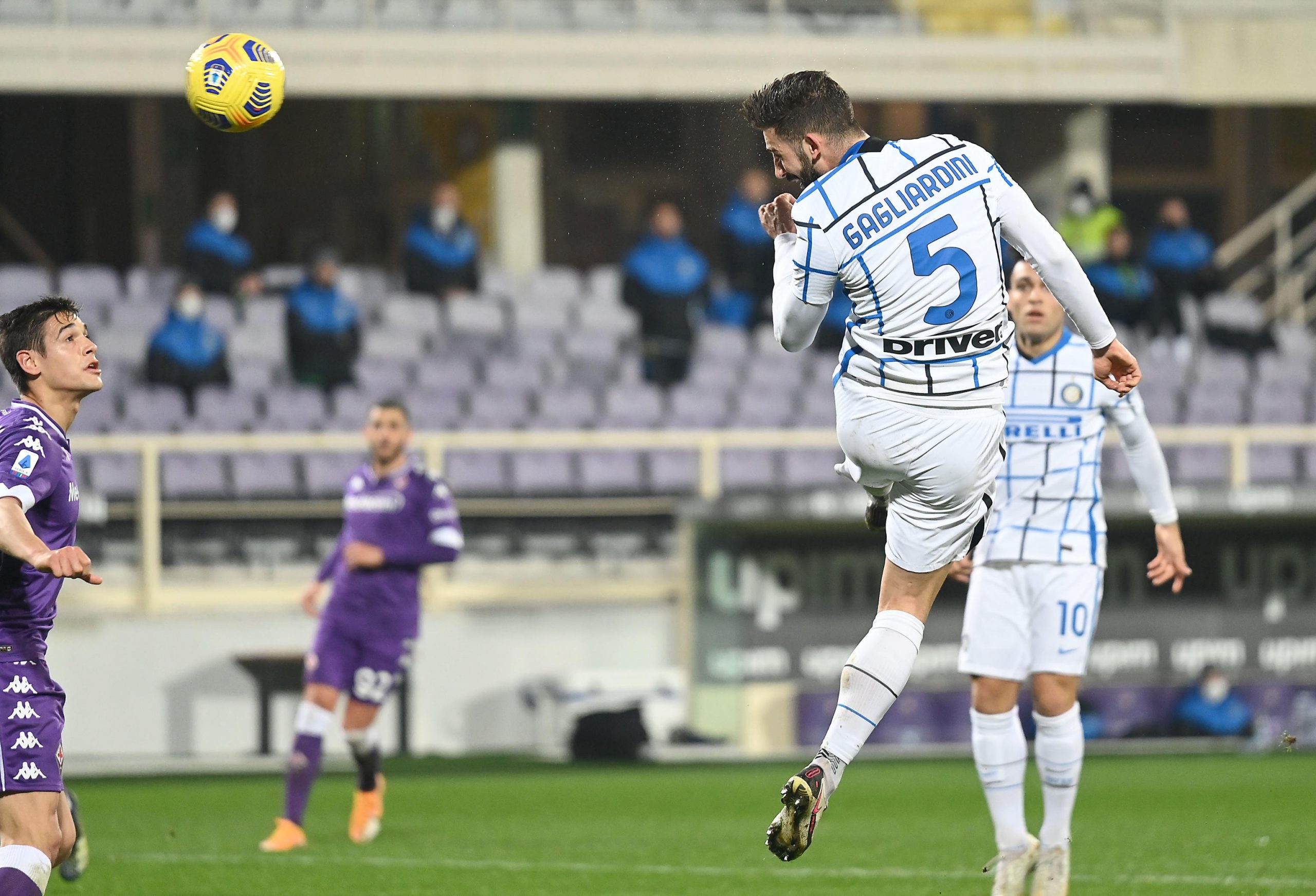 Fudbaleri Intera pobedili Fjorentinu za prvo mesto na tabeli 1