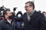 Vučić na prelazu Tabanovce uručio Zaevu prvi kontingent vakcina protiv korone 6