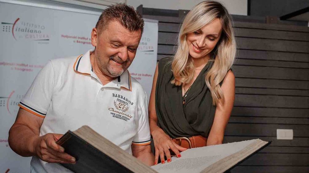 "Božanstvena komedija" na 33 jezika 1