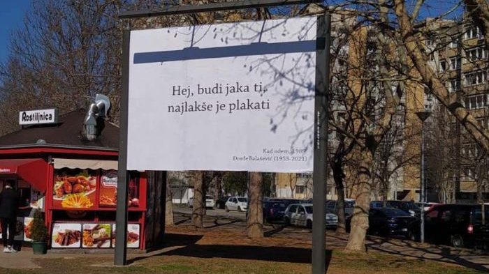 Balaševićevi stihovi na bilbordima u Novom Sadu 1