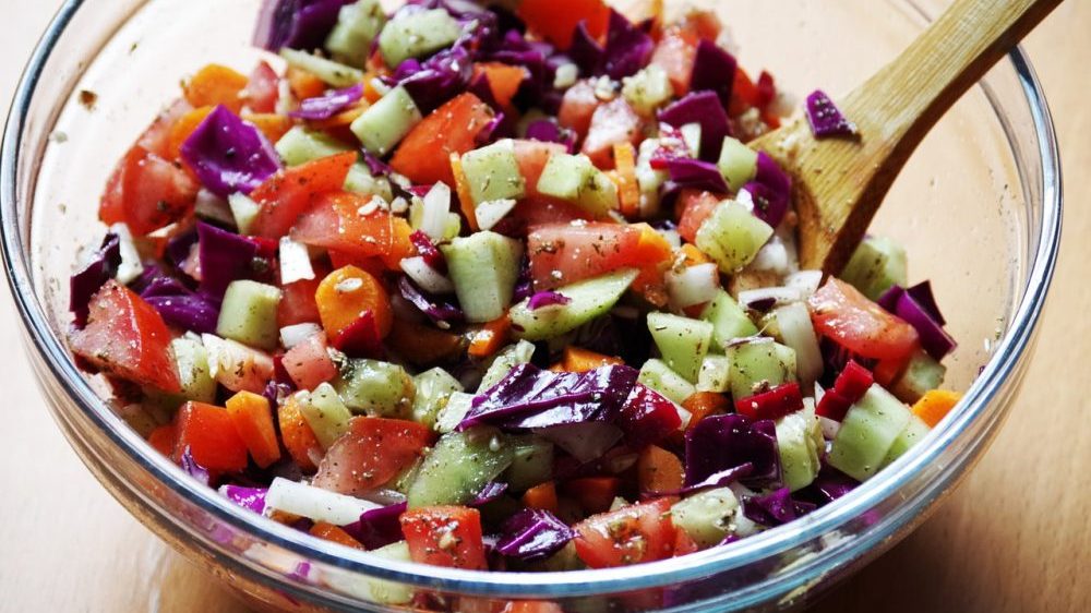 Šest načina da napravite kreativnu salatu koja će vas zasititi 1